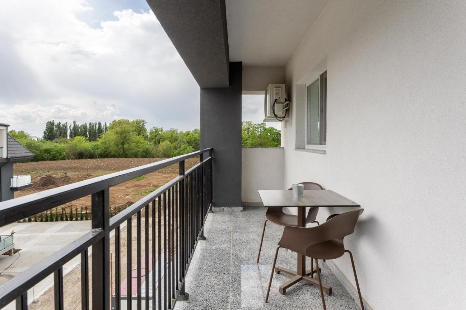 Otopeni Suites By Citybookings Exteriör bild