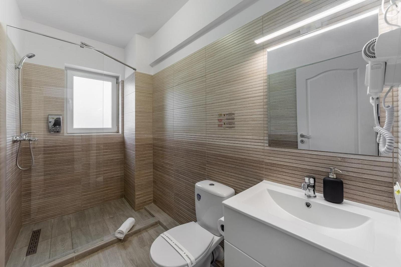 Otopeni Suites By Citybookings Exteriör bild
