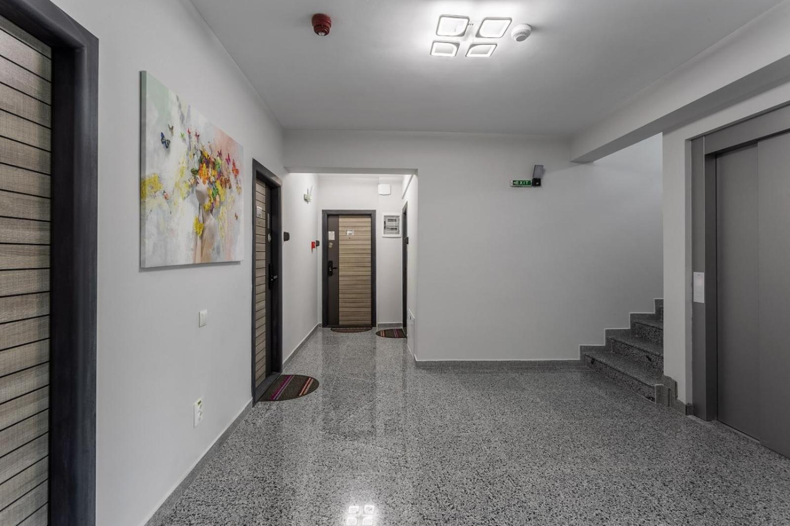 Otopeni Suites By Citybookings Exteriör bild